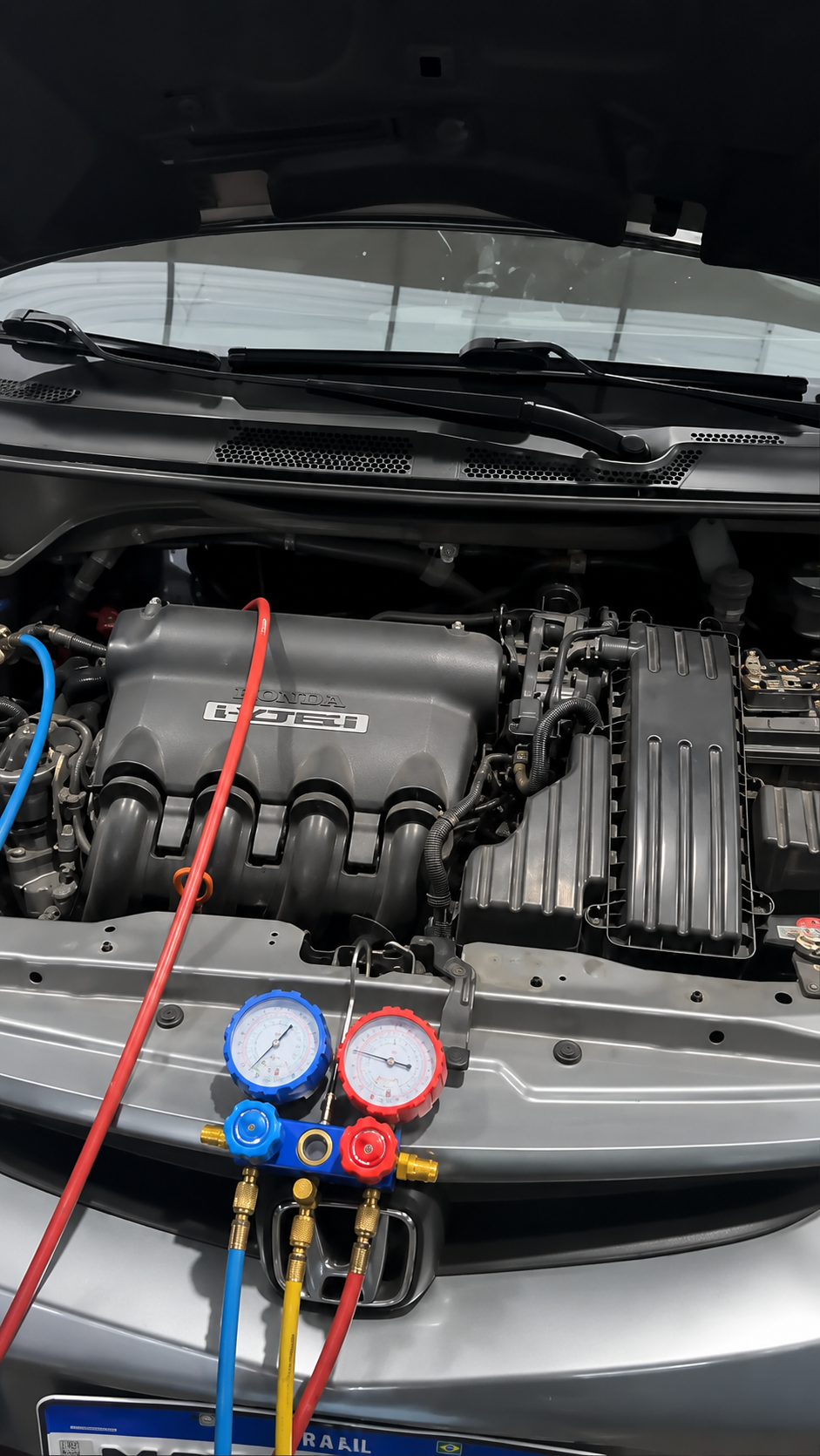 Honda Fit em reparo de ar-condicionado